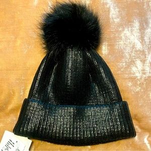 *NWT* Black Metallic Fox Fur Pom Hat